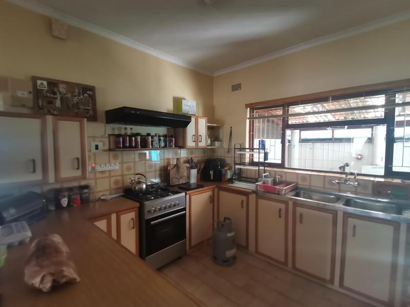 To Let 4 Bedroom Property for Rent in Tygerdal Western Cape